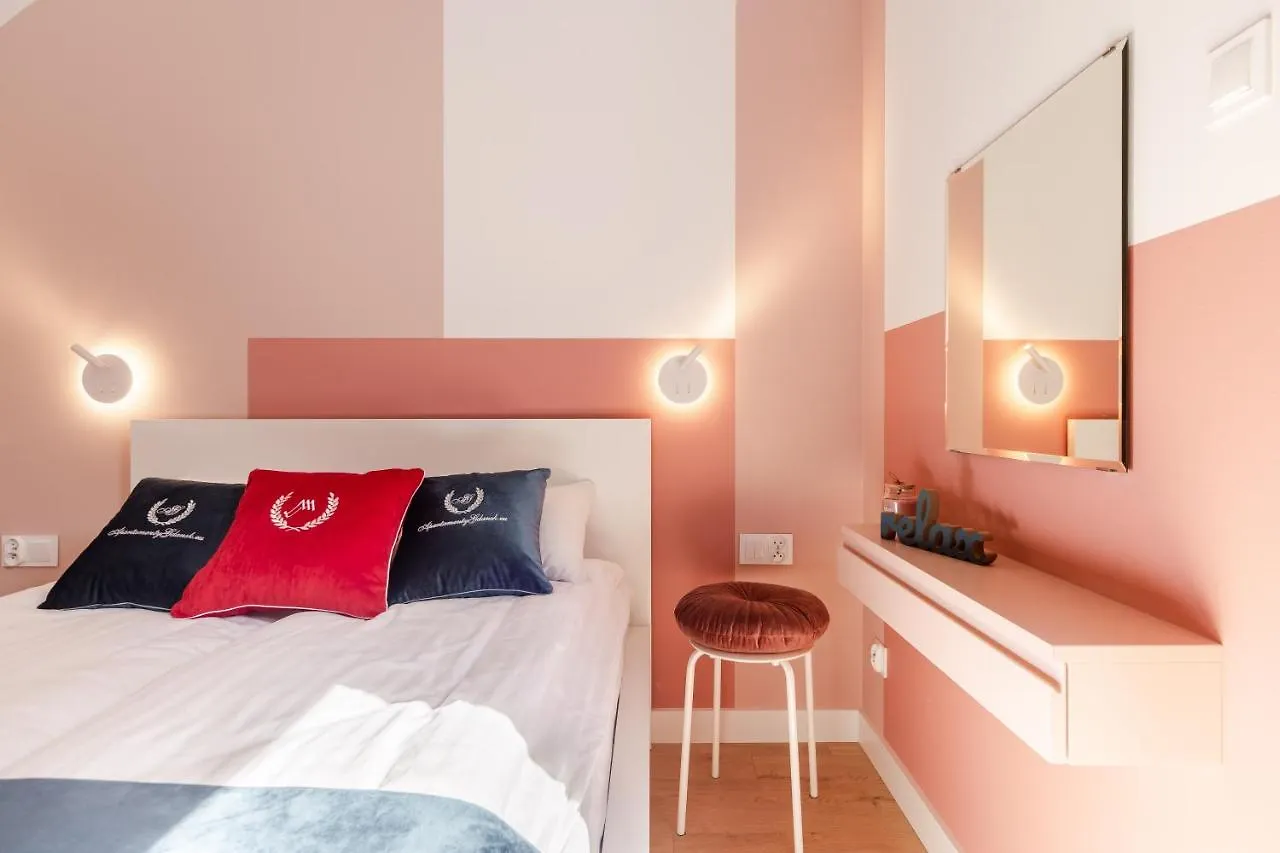 Apartamenty Gdansk EU - Relax - 2 km od morza, blisko przystanku tramwajowego Polska